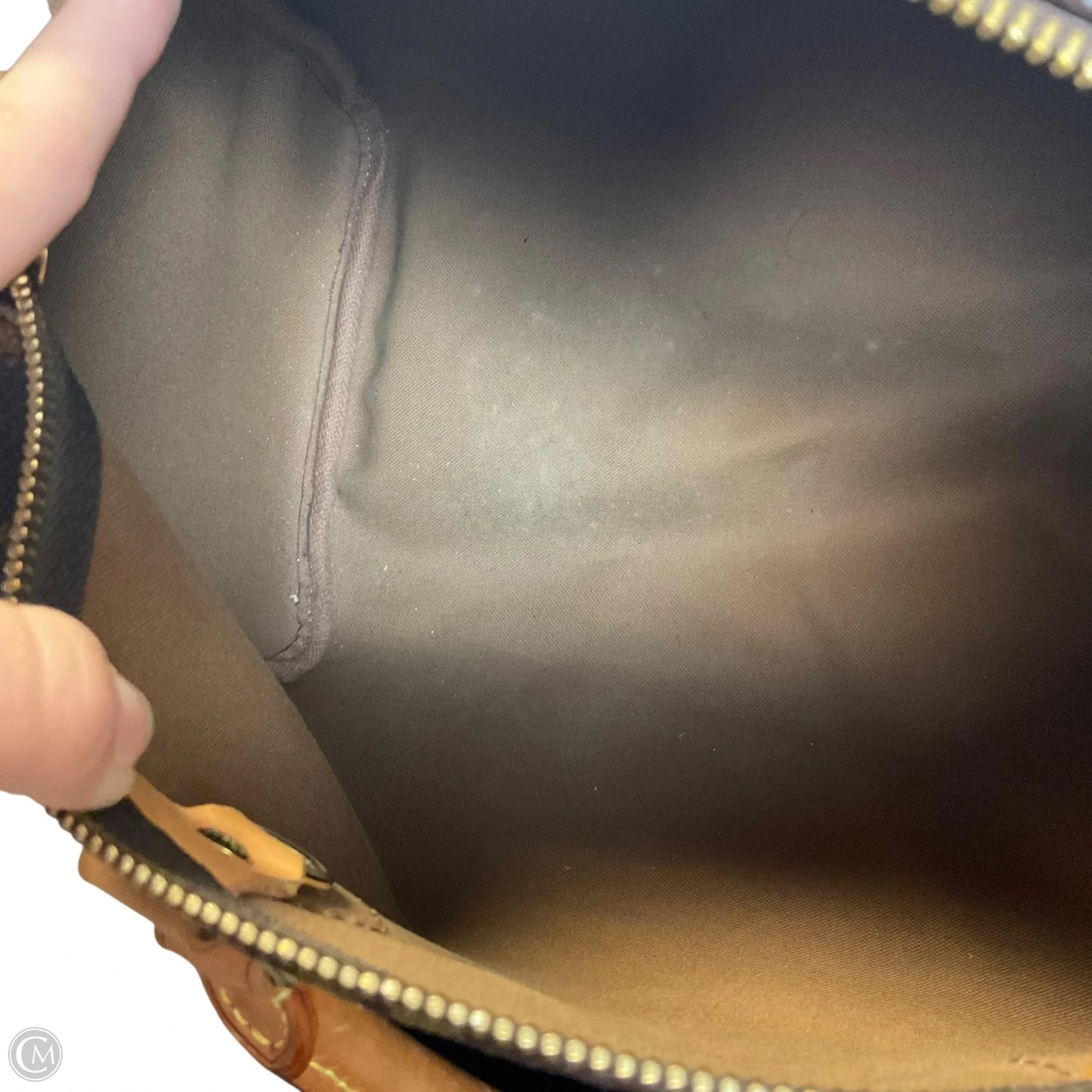 Handbag Luxury Designer By Louis Vuitton, Size: Medium