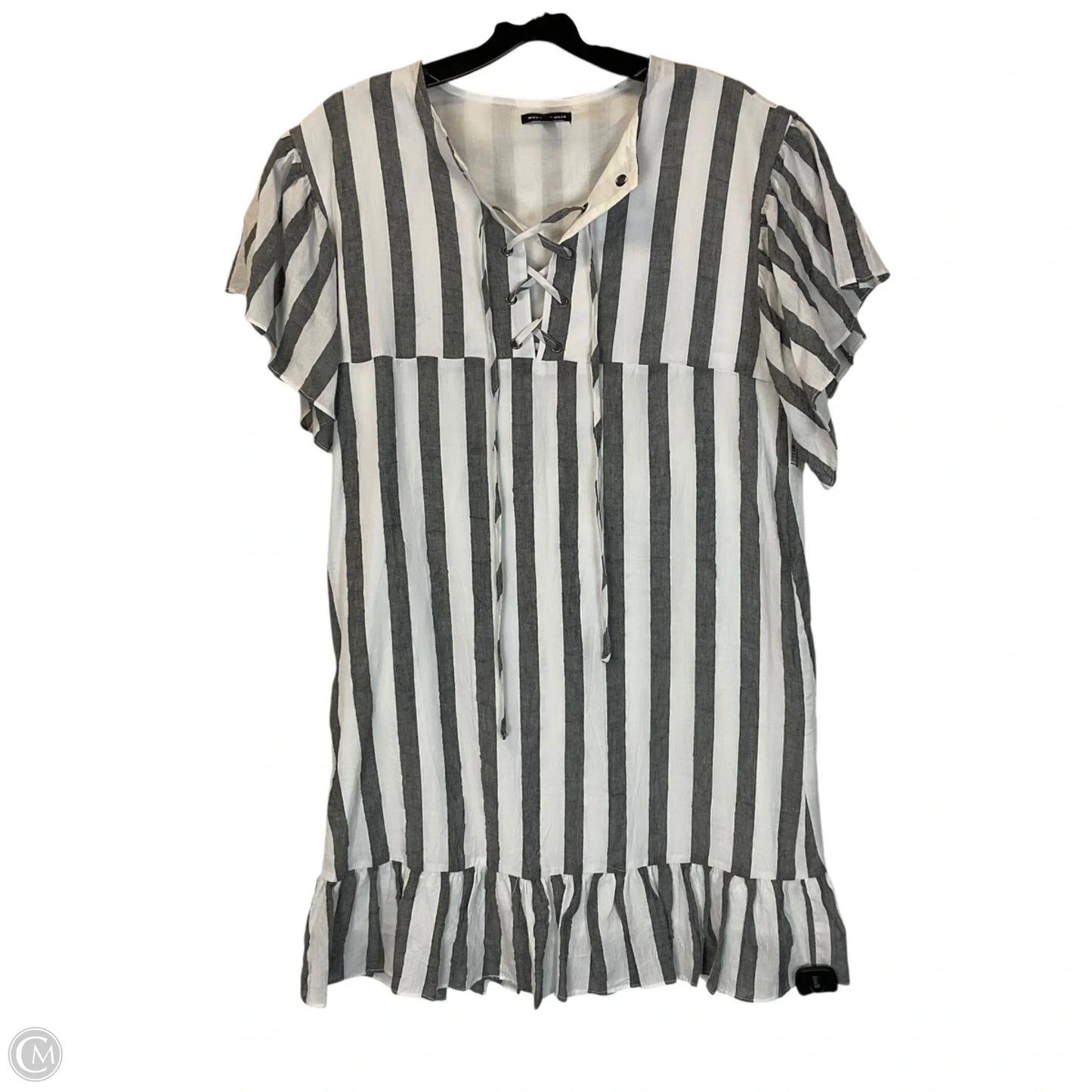 Dress Casual Short By Who What Wear In Striped Pattern, Size: Xs