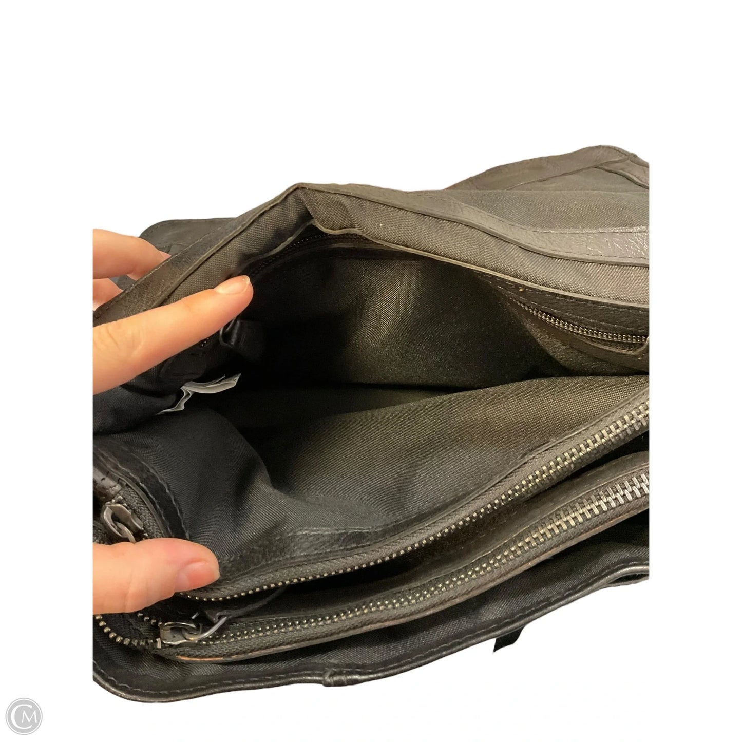 Crossbody By Clothes Mentor, Size: Medium