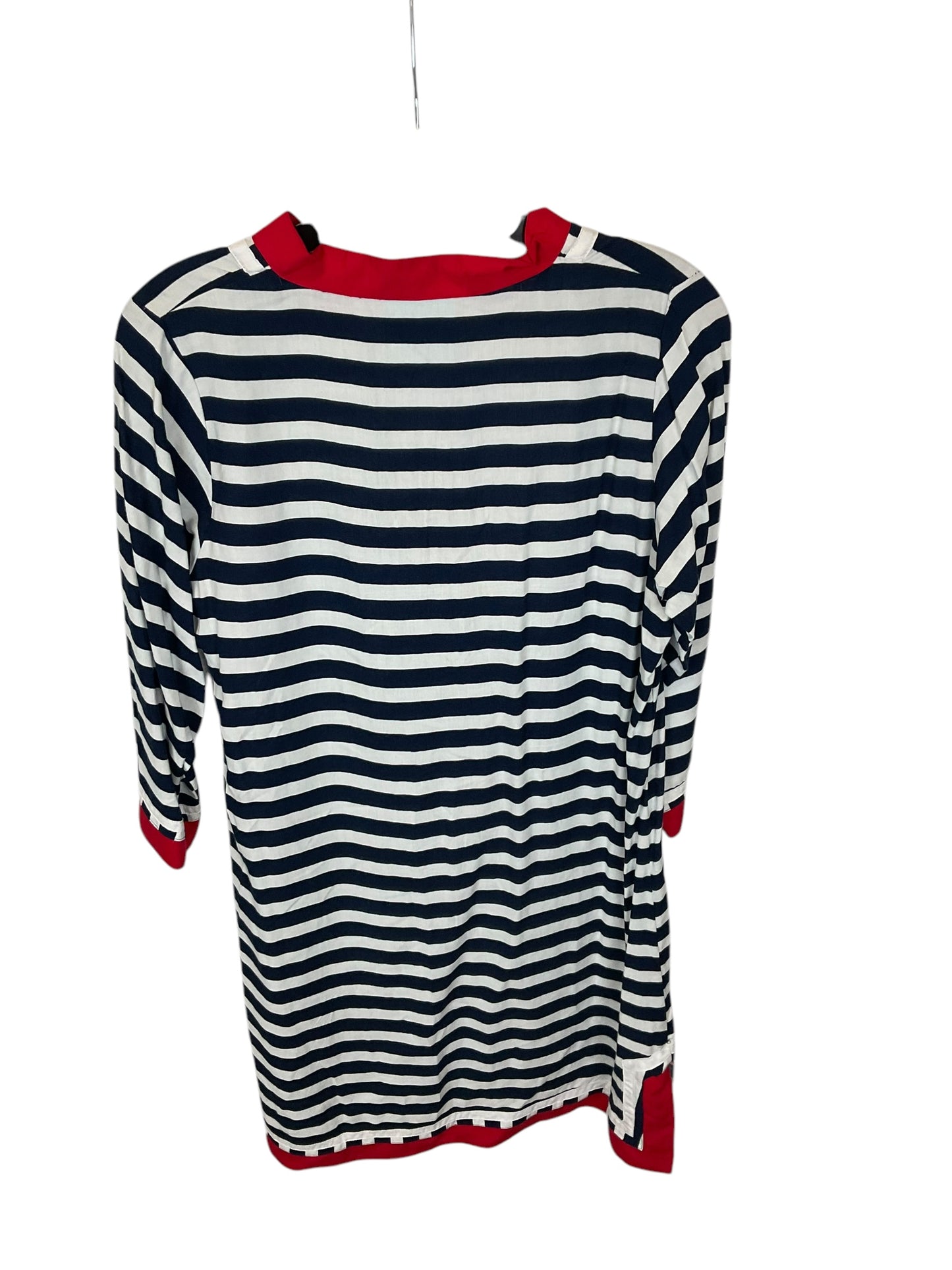 Dress Casual Short By Escapada Living In Striped Pattern, Size: S