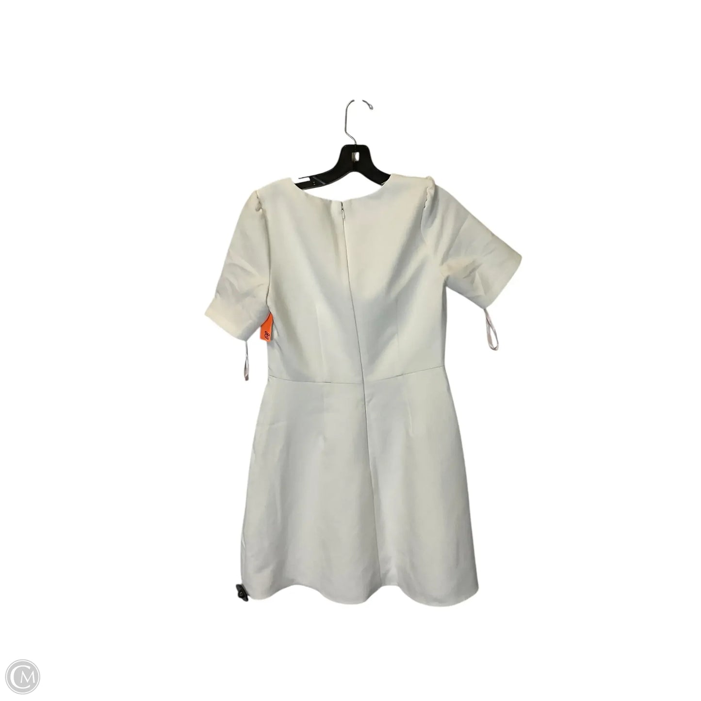 Dress Casual Short By Clothes Mentor In White, Size: 4