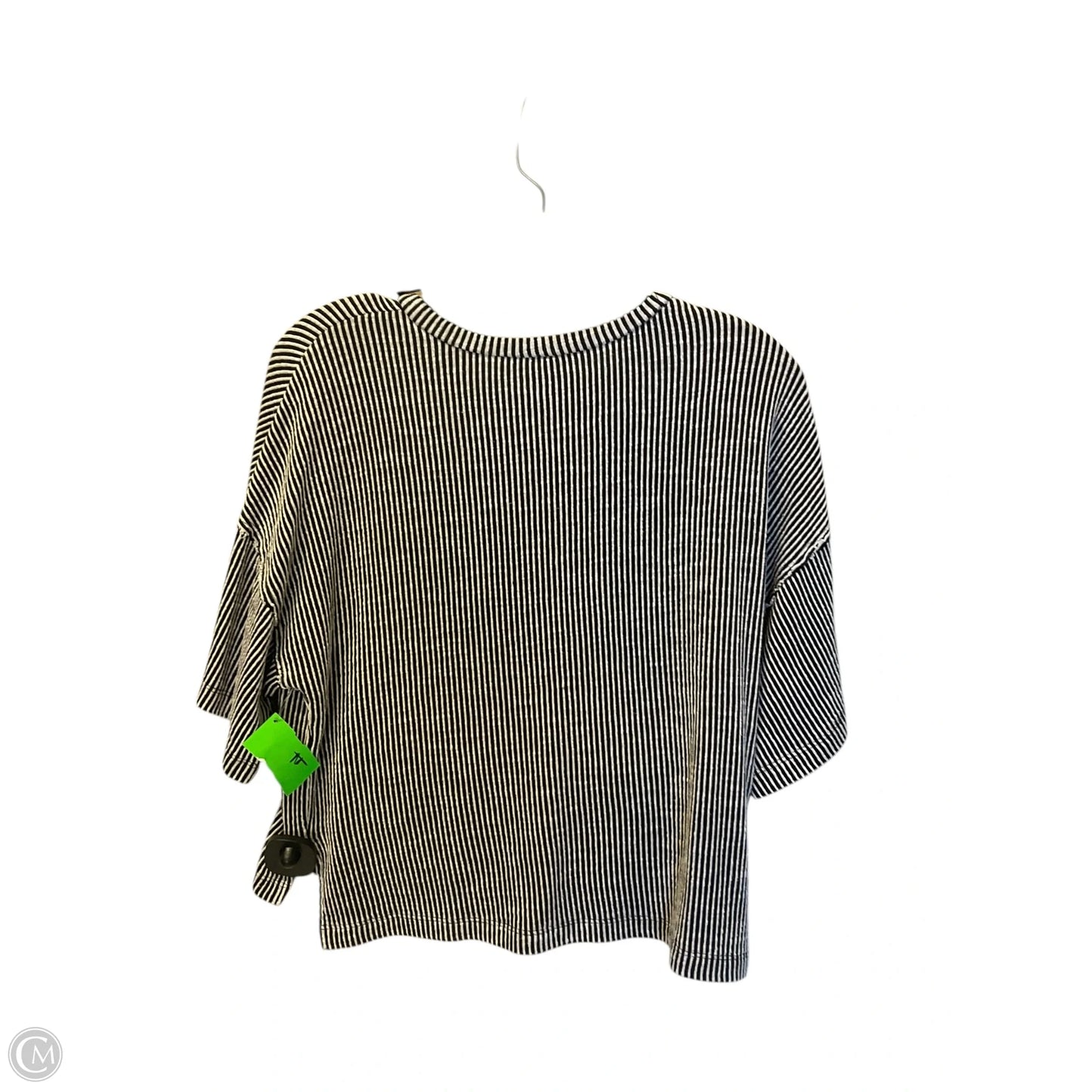 Top Short Sleeve By Clothes Mentor In Striped Pattern, Size: S