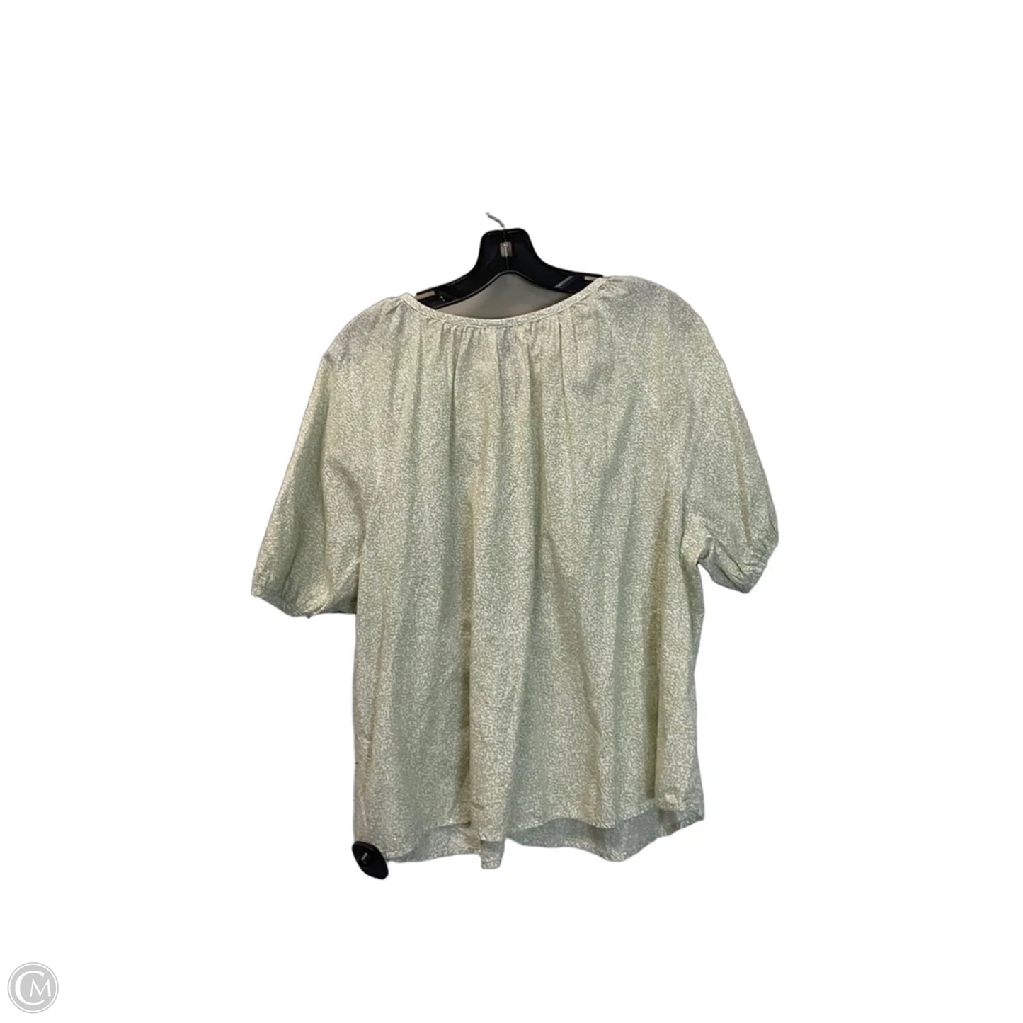 Top Short Sleeve By Universal Thread In Green, Size: L
