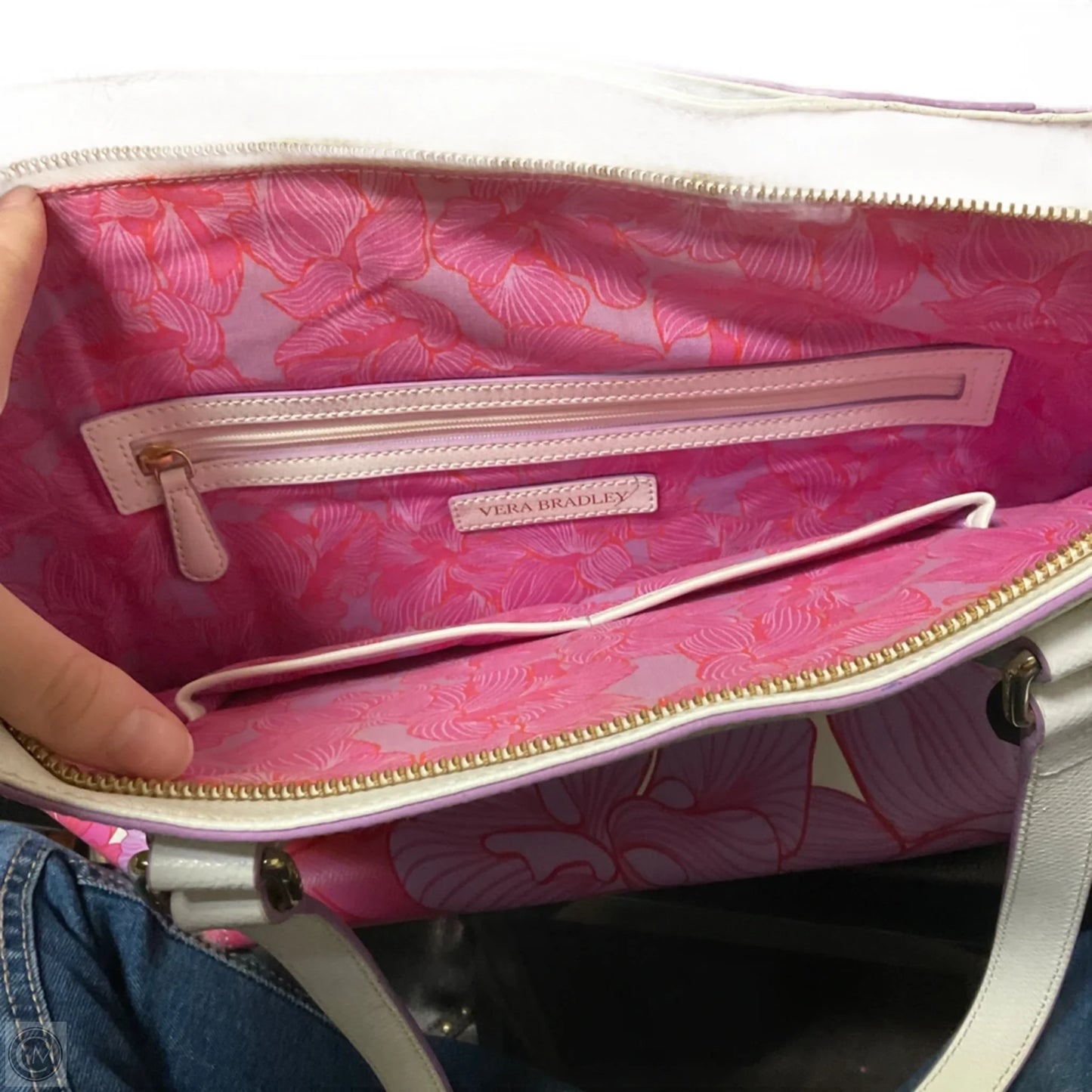 Handbag By Vera Bradley, Size: Large