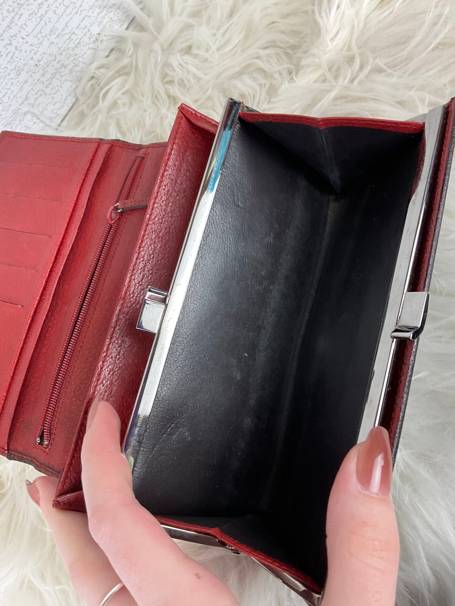 Wallet Luxury Designer By Gucci Size: Medium