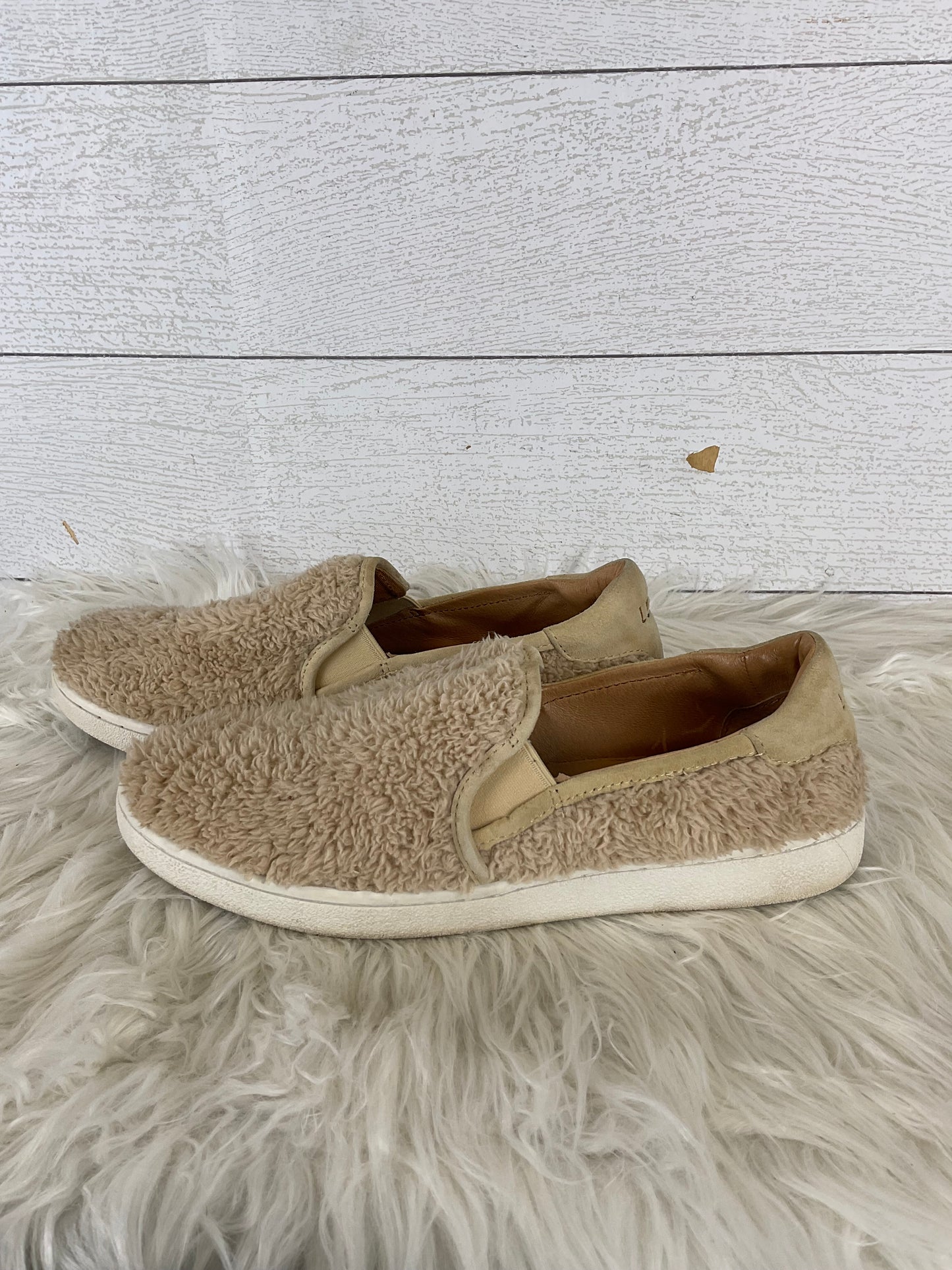 Shoes Flats Other By Ugg  Size: 9