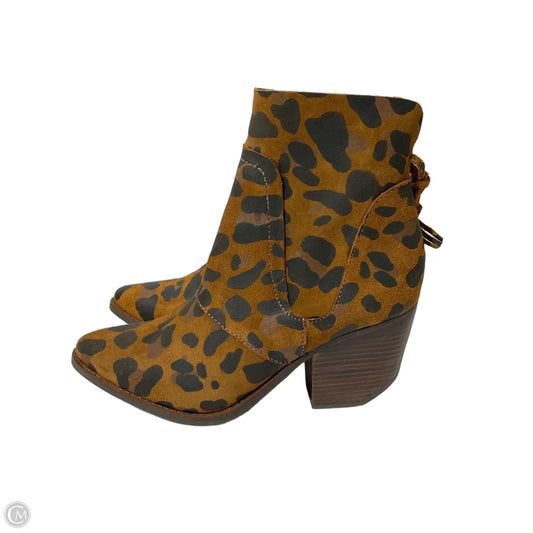 Boots Ankle Heels By Matisse In Animal Print, Size: 9.5