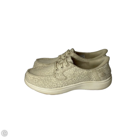 Shoes Flats By Skechers In Cream, Size: 7