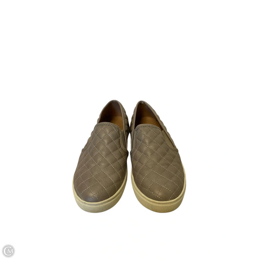 Shoes Flats By Steve Madden In Brown, Size: 8