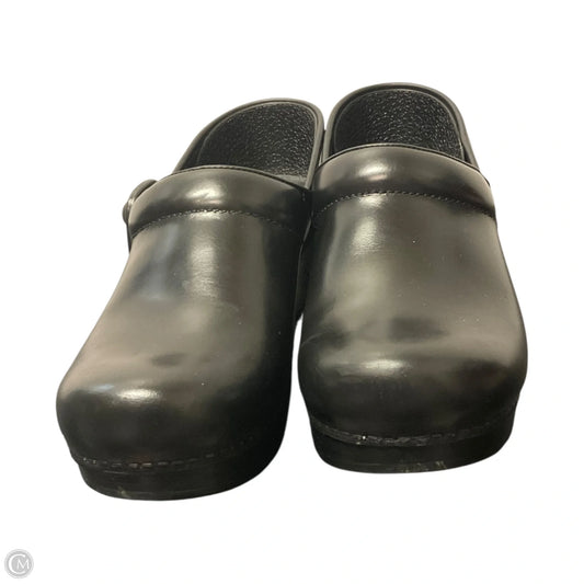 Shoes Heels Block By Dansko In Black, Size: 9