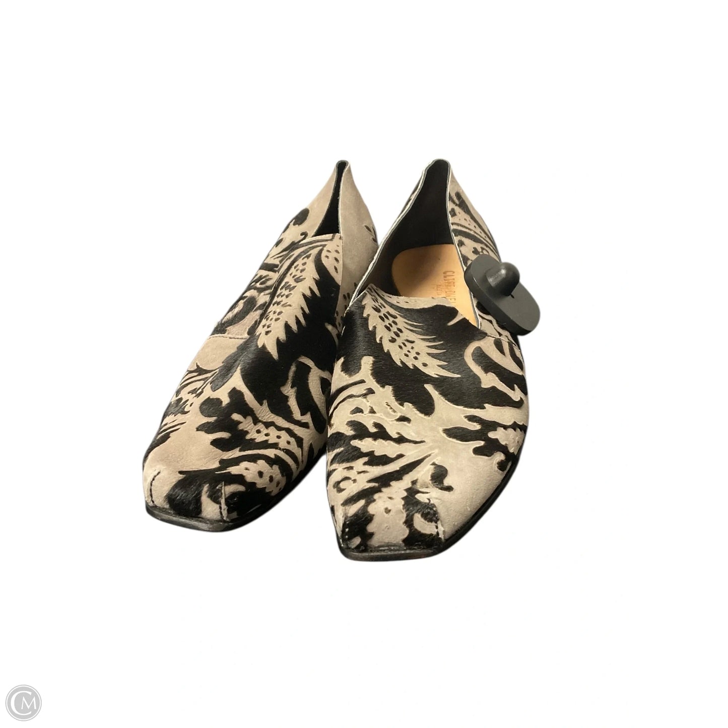 Shoes Flats By Cmc In Black & Grey, Size: 9
