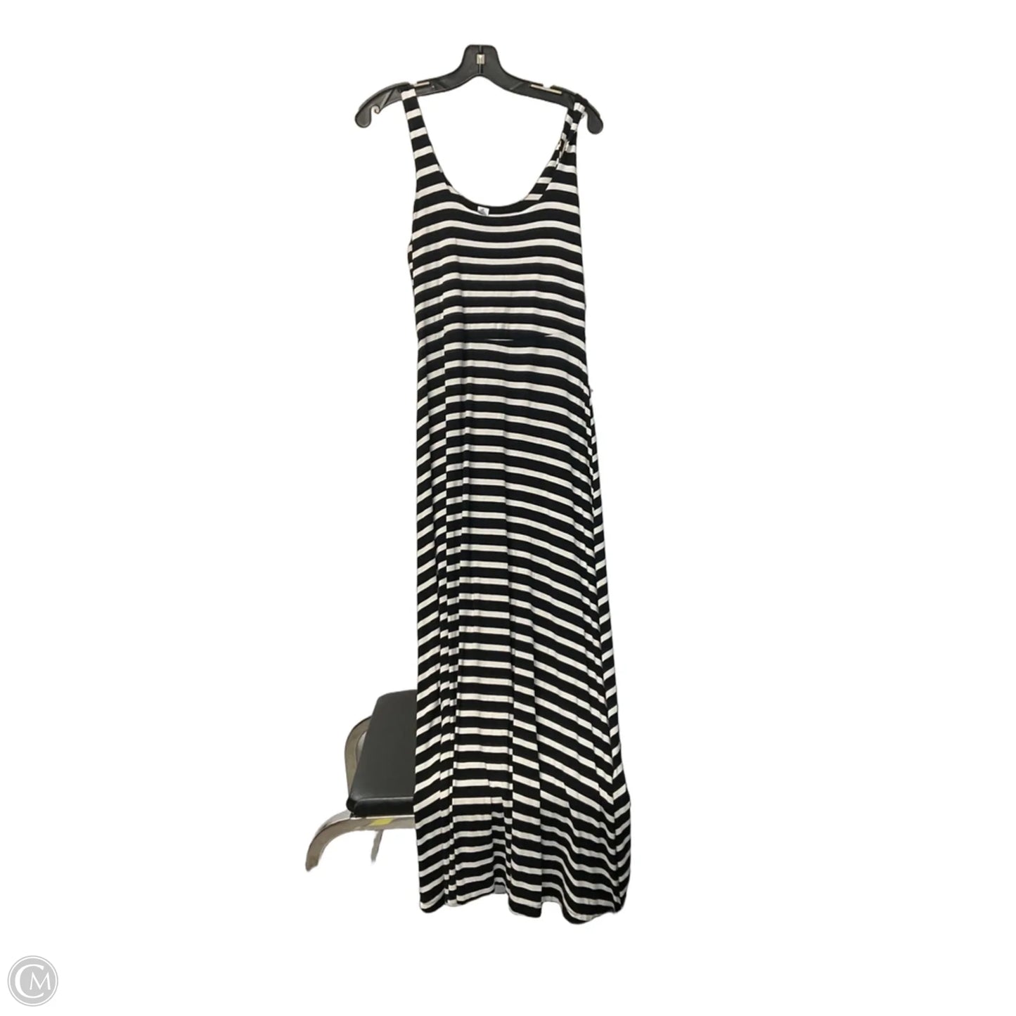 Dress Casual Maxi By Old Navy In Striped Pattern, Size: S