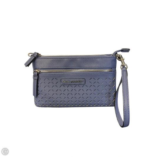 Clutch By Dana Buchman, Size: Large