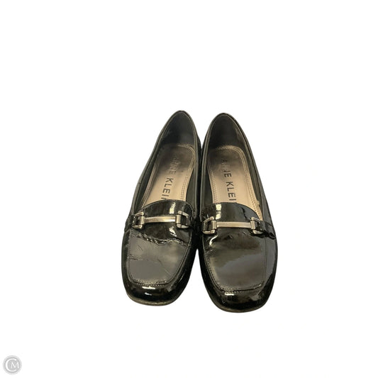 Shoes Flats By Anne Klein In Black, Size: 6