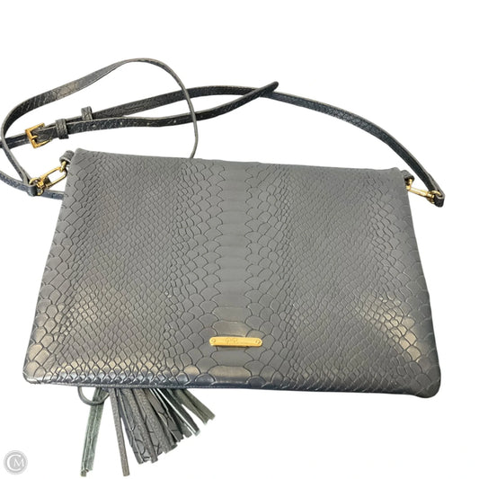 Crossbody By Clothes Mentor, Size: Medium