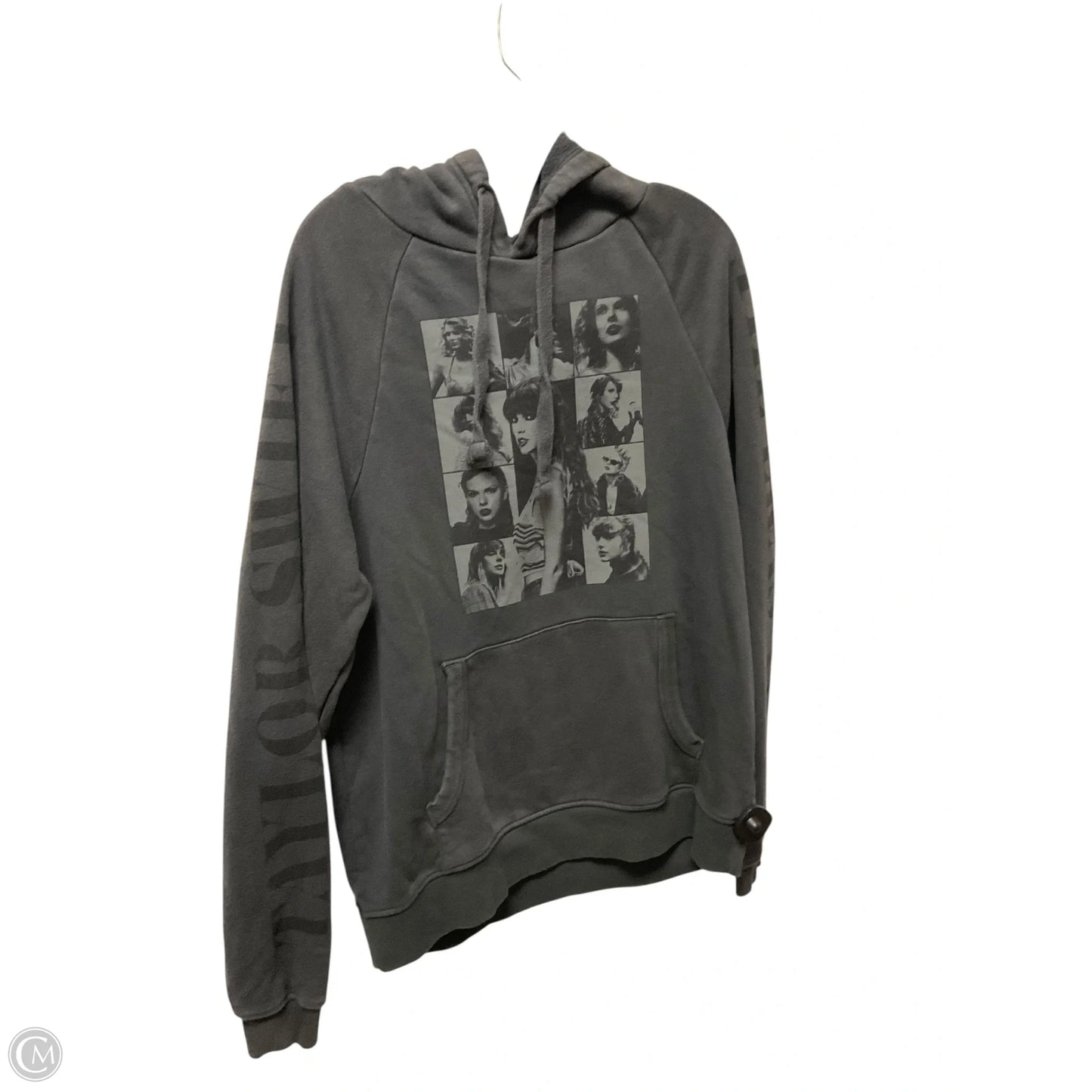 Sweatshirt Hoodie By Clothes Mentor In Grey, Size: S