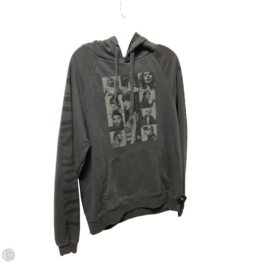 Sweatshirt Hoodie By Clothes Mentor In Grey, Size: S