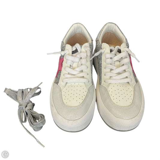 Shoes Sneakers By Vintage Havana In White, Size: 7.5