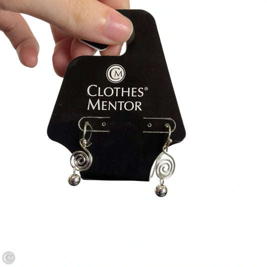 Earrings Dangle/drop By Clothes Mentor