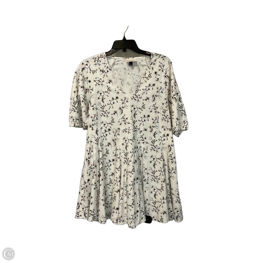 Dress Casual Short By Universal Thread In Cream, Size: S