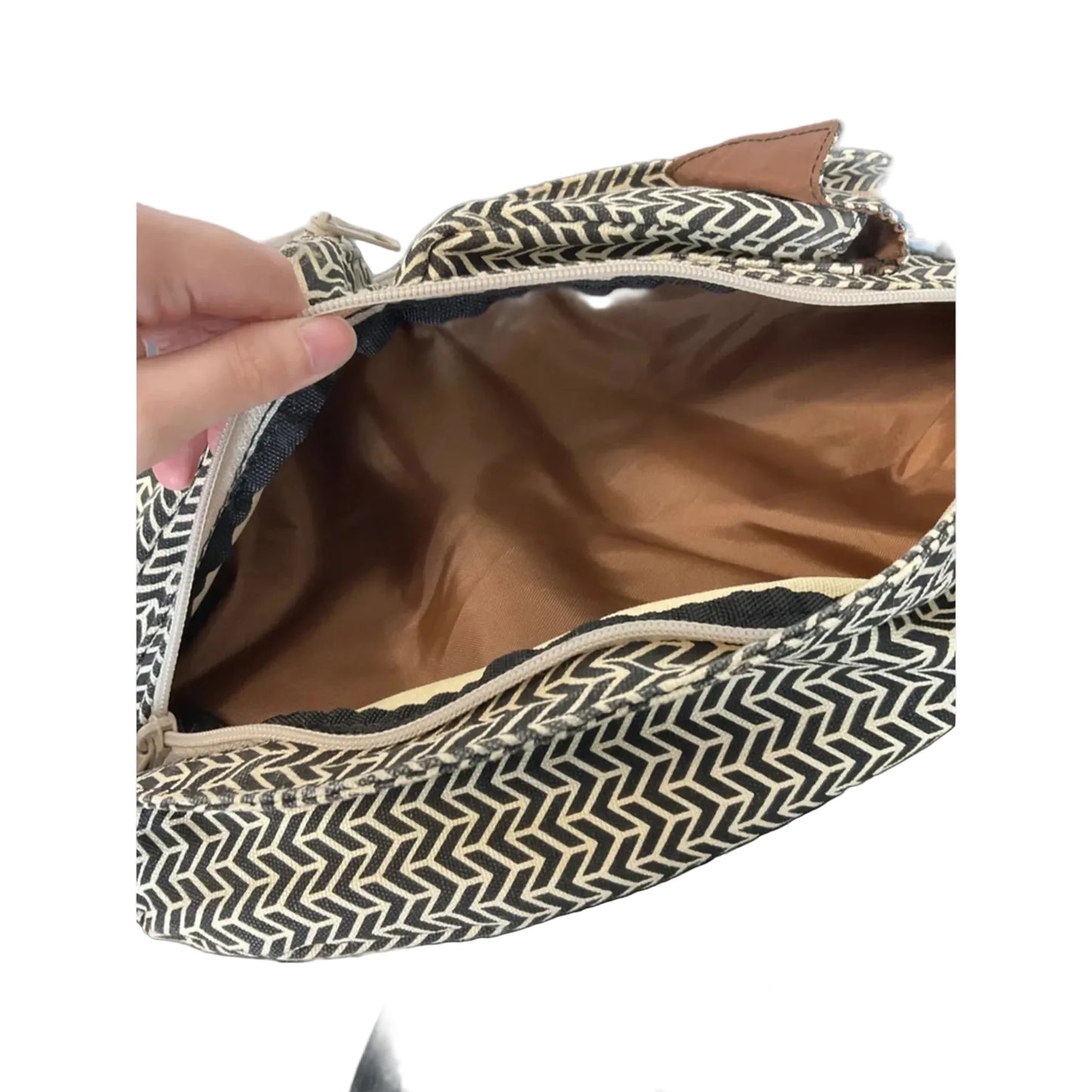 Crossbody By Kavu, Size: Medium