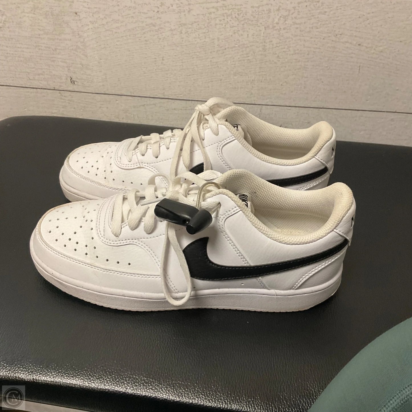 Shoes Athletic By Nike In White, Size: 9.5
