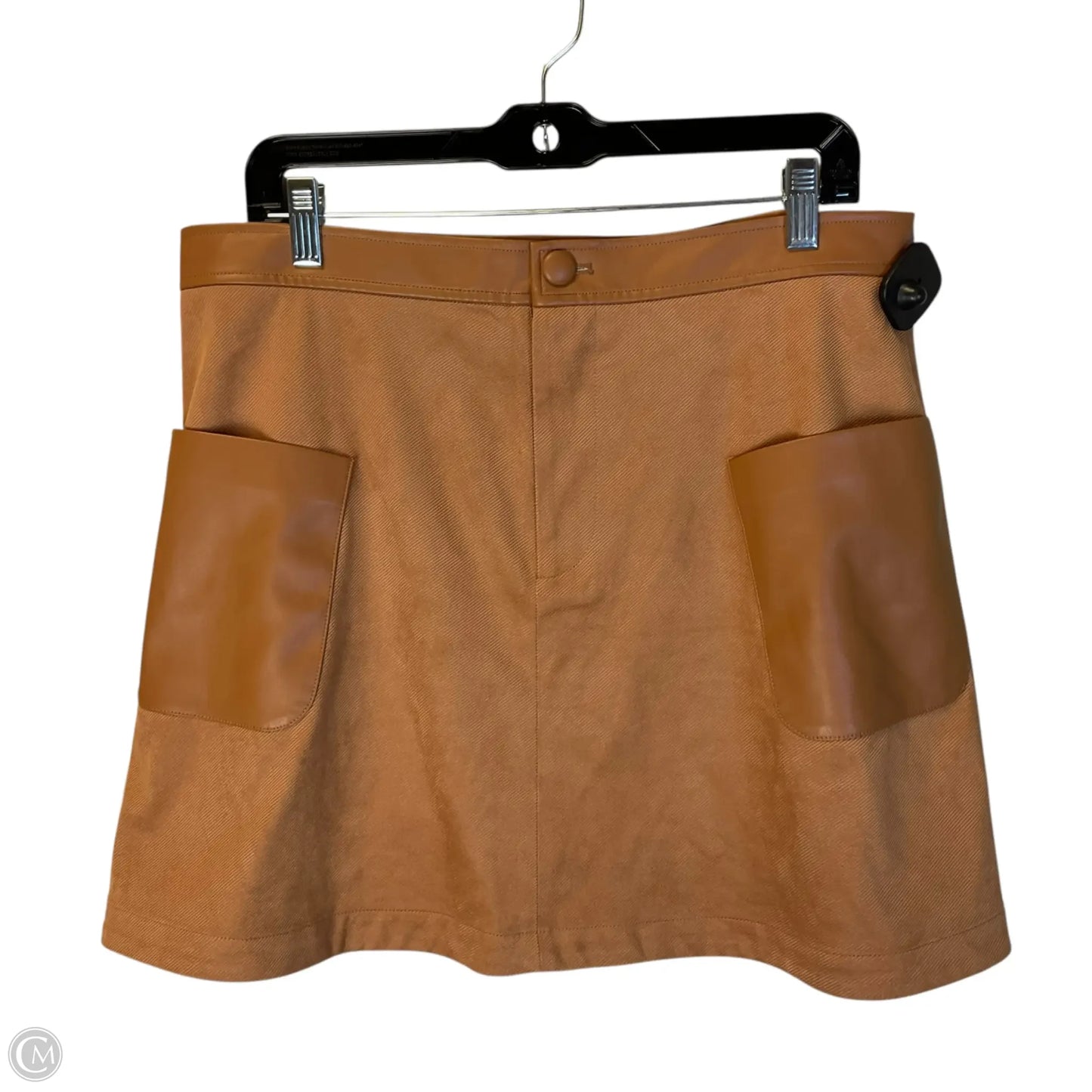 Skirt Mini & Short By Clothes Mentor In Tan, Size: L