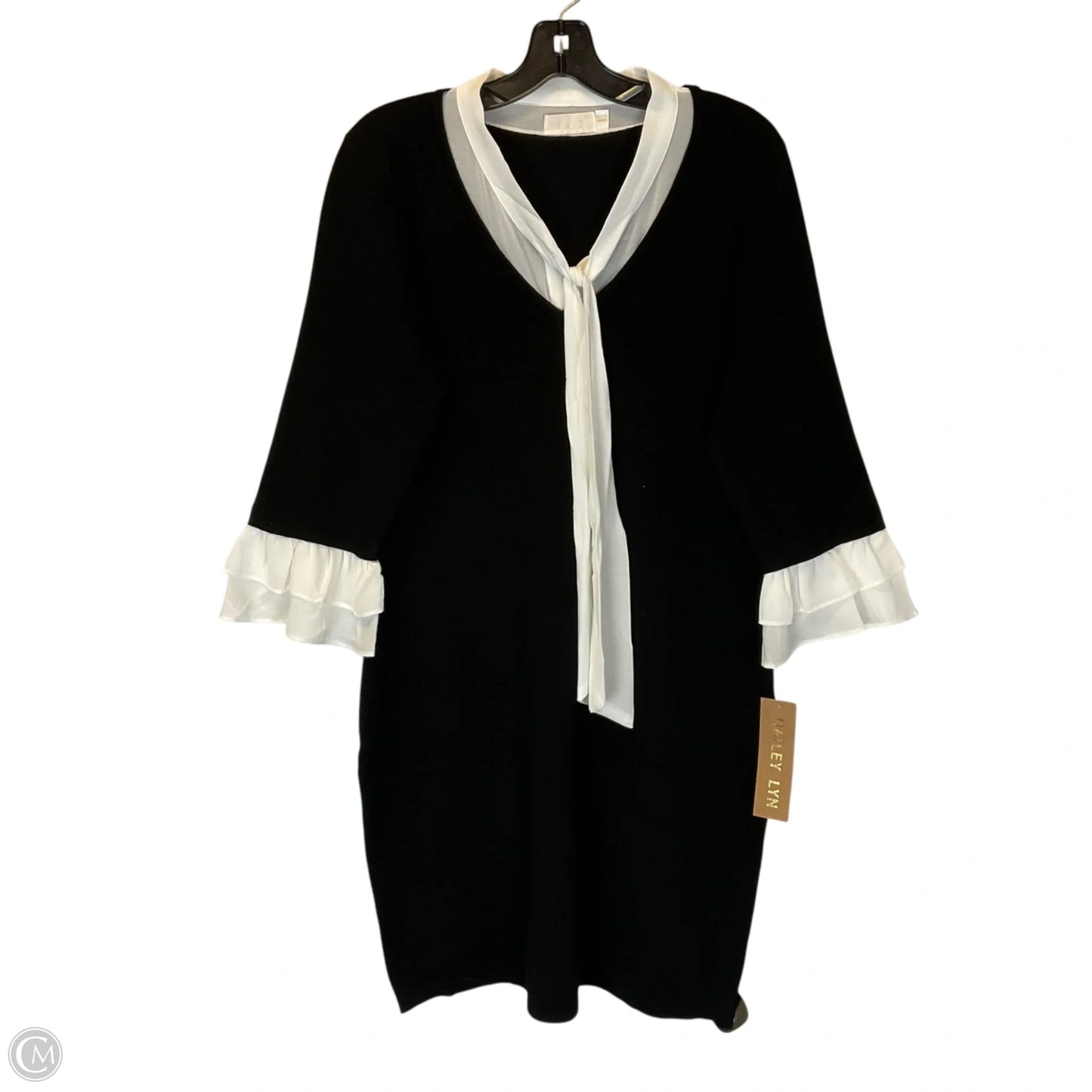 Dress Casual Short By Clothes Mentor In Black, Size: L