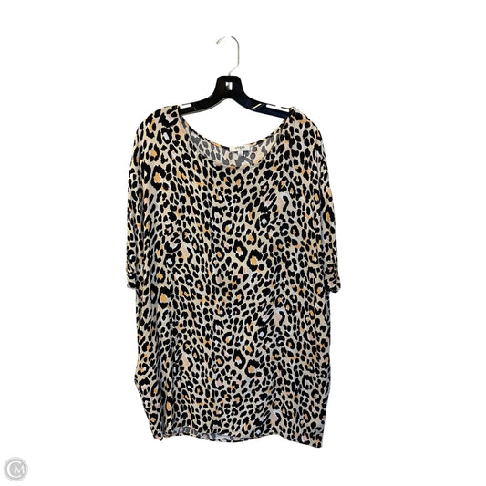 Top Short Sleeve Basic By Umgee In Animal Print, Size: L