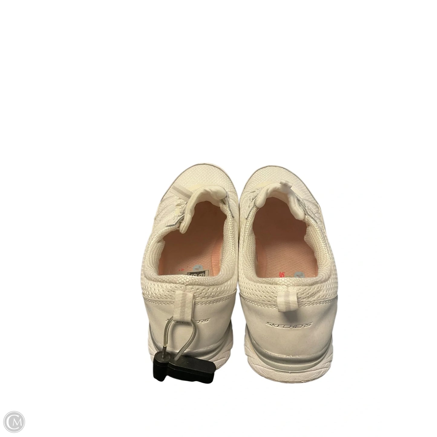 Shoes Sneakers By Skechers In White, Size: 9.5