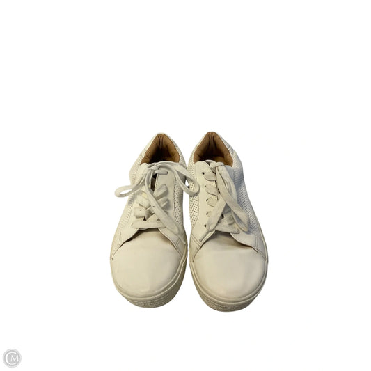 Shoes Flats By Steve Madden In White, Size: 7.5