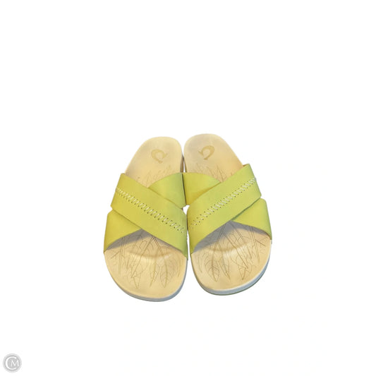 Sandals Flats By Olukai In Green, Size: 8