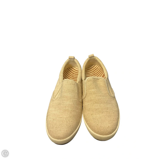 Shoes Sneakers By Taos In Beige, Size: 9.5