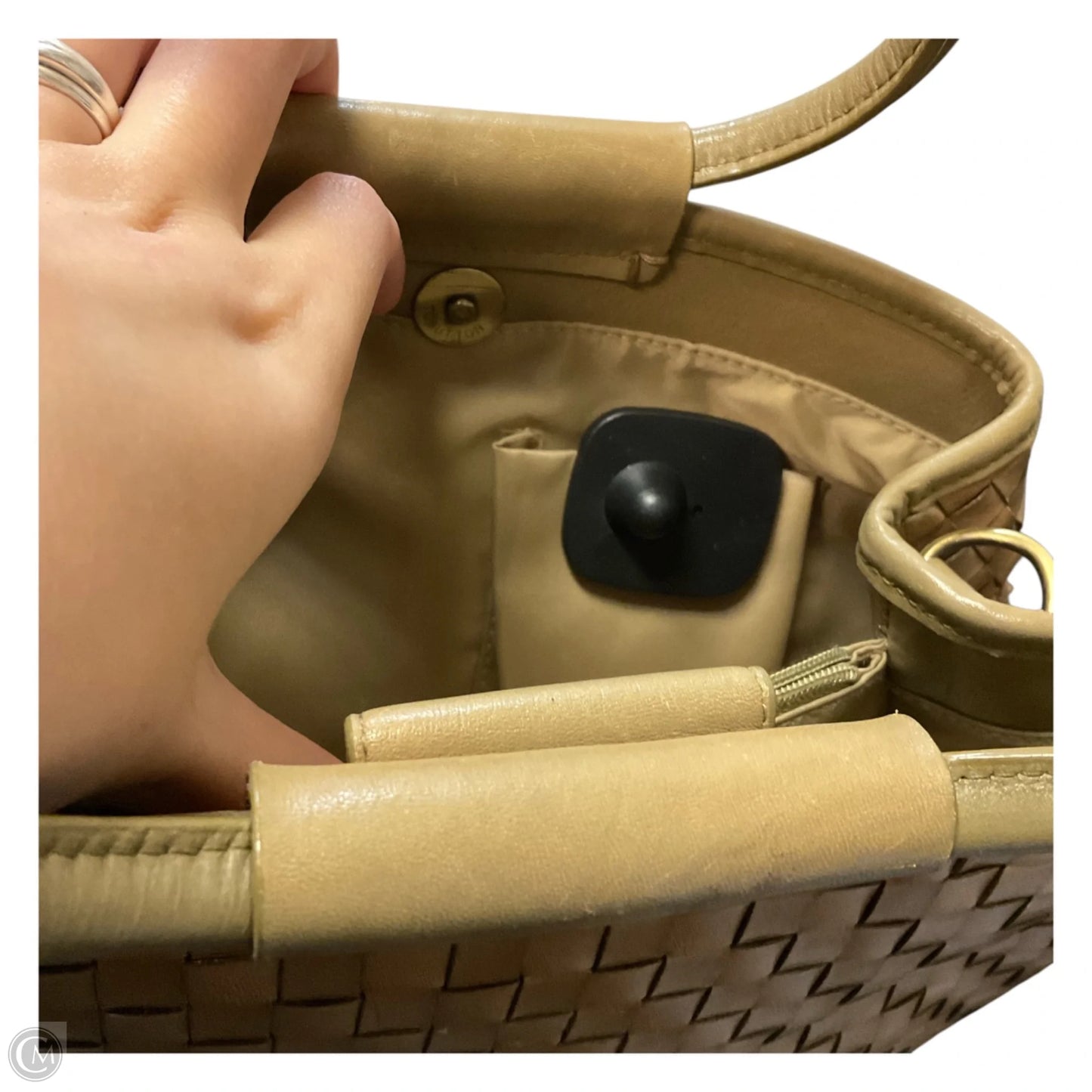 Handbag By Fossil, Size: Medium