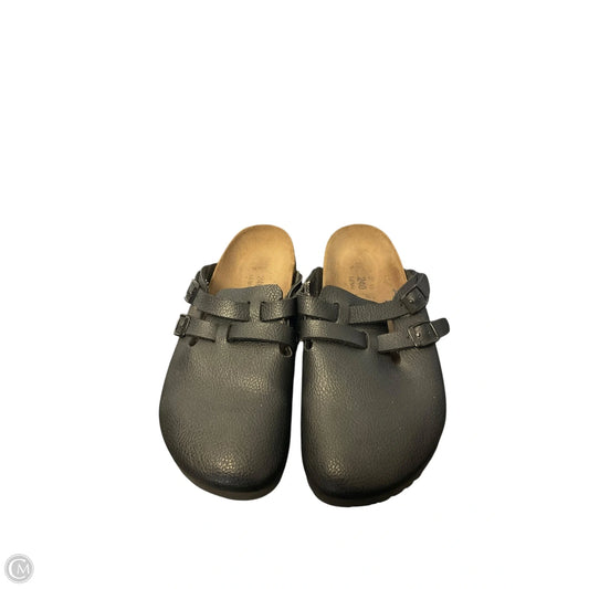 Shoes Flats By Birkenstock In Black, Size: 7