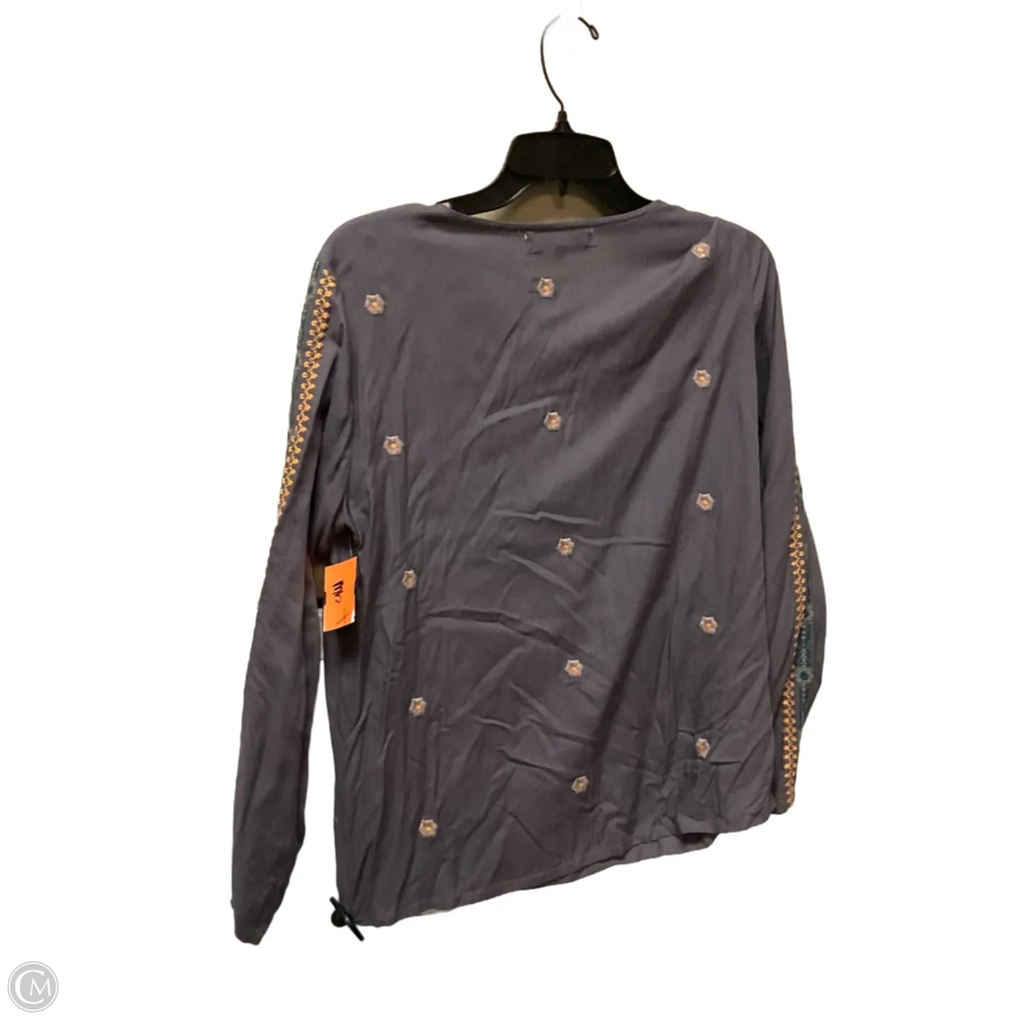 Top Long Sleeve By Solitaire In Grey, Size: M