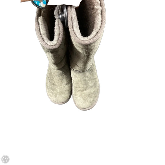 Boots Designer By Ugg In Grey, Size: 6