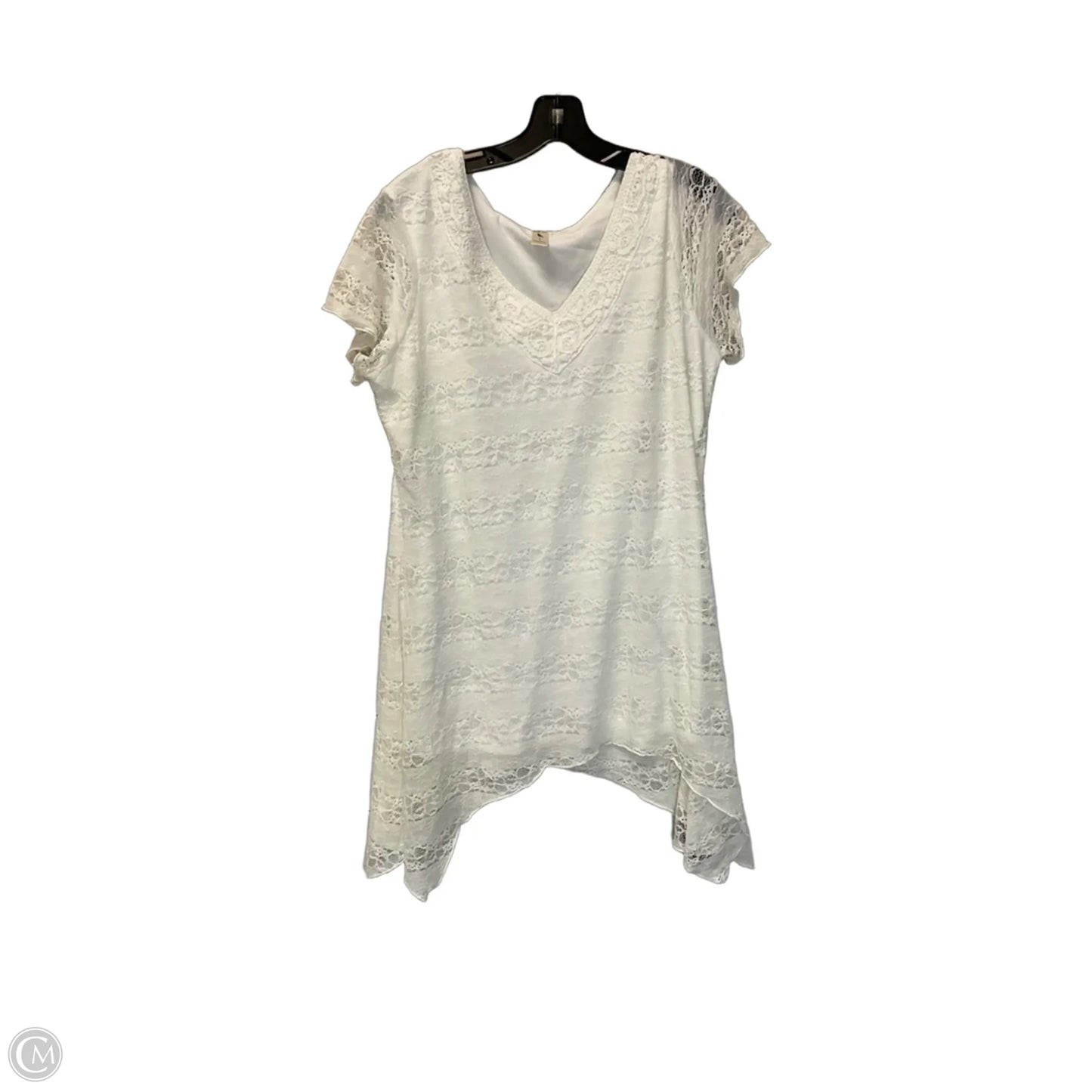 Dress Casual Short By Clothes Mentor In White, Size: L