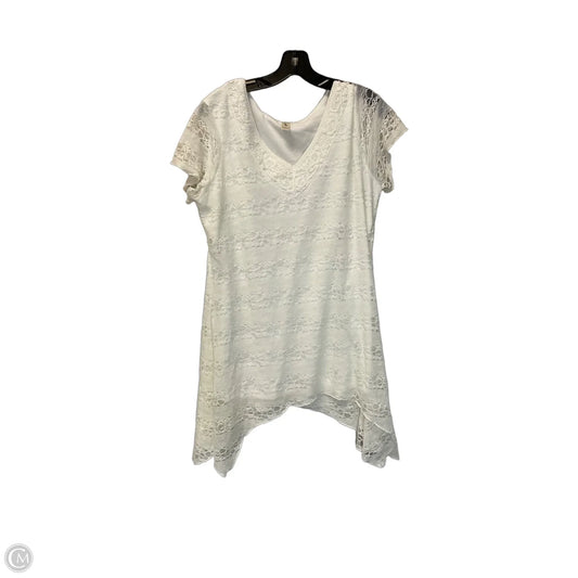Dress Casual Short By Clothes Mentor In White, Size: L