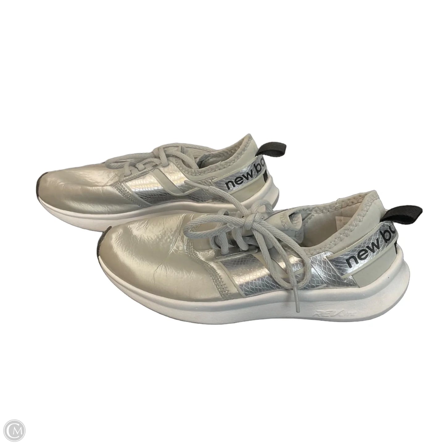 Shoes Sneakers By New Balance In Silver, Size: 6