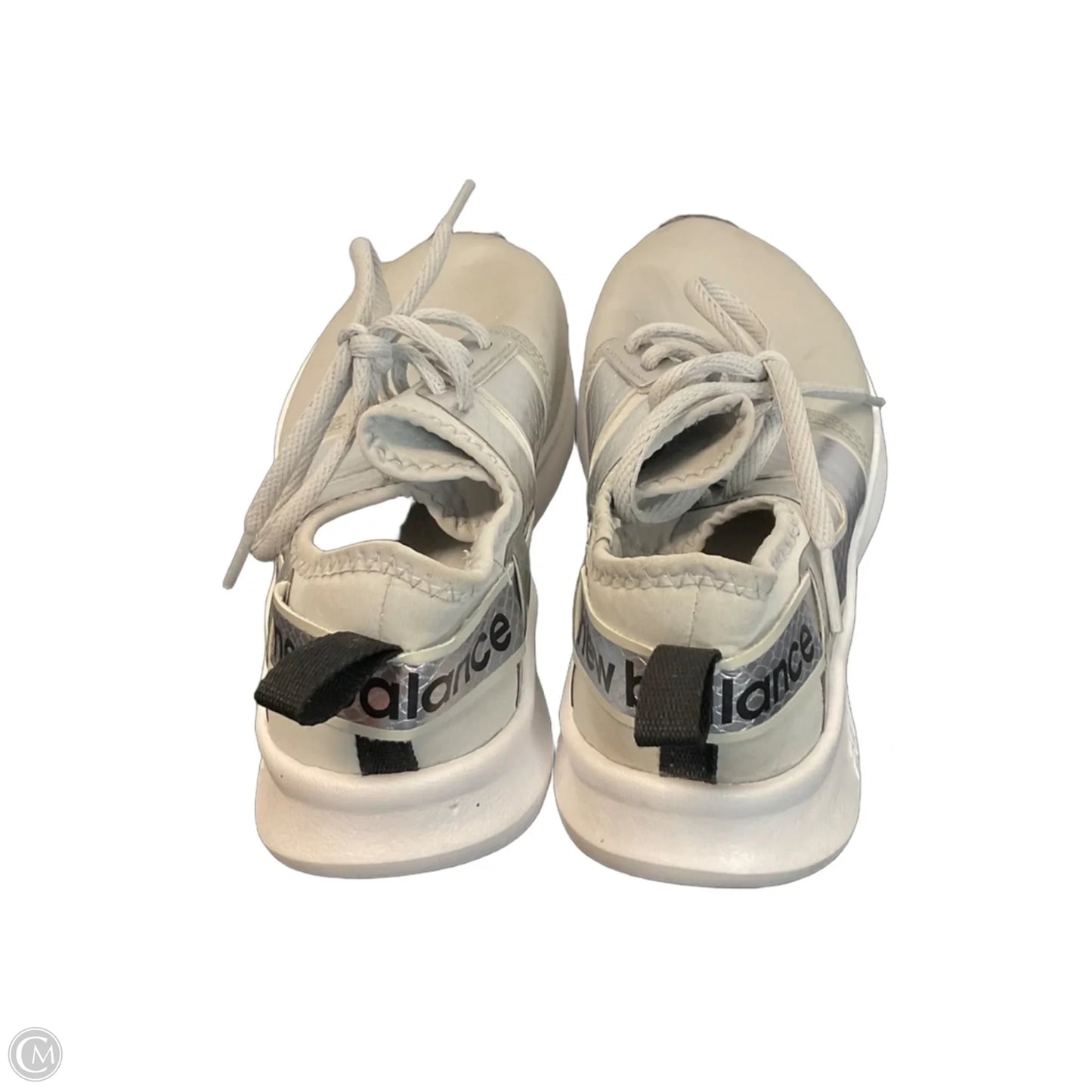Shoes Sneakers By New Balance In Silver, Size: 6