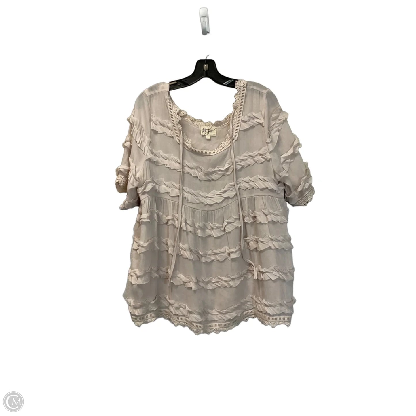 Top Short Sleeve By Clothes Mentor In Cream, Size: L