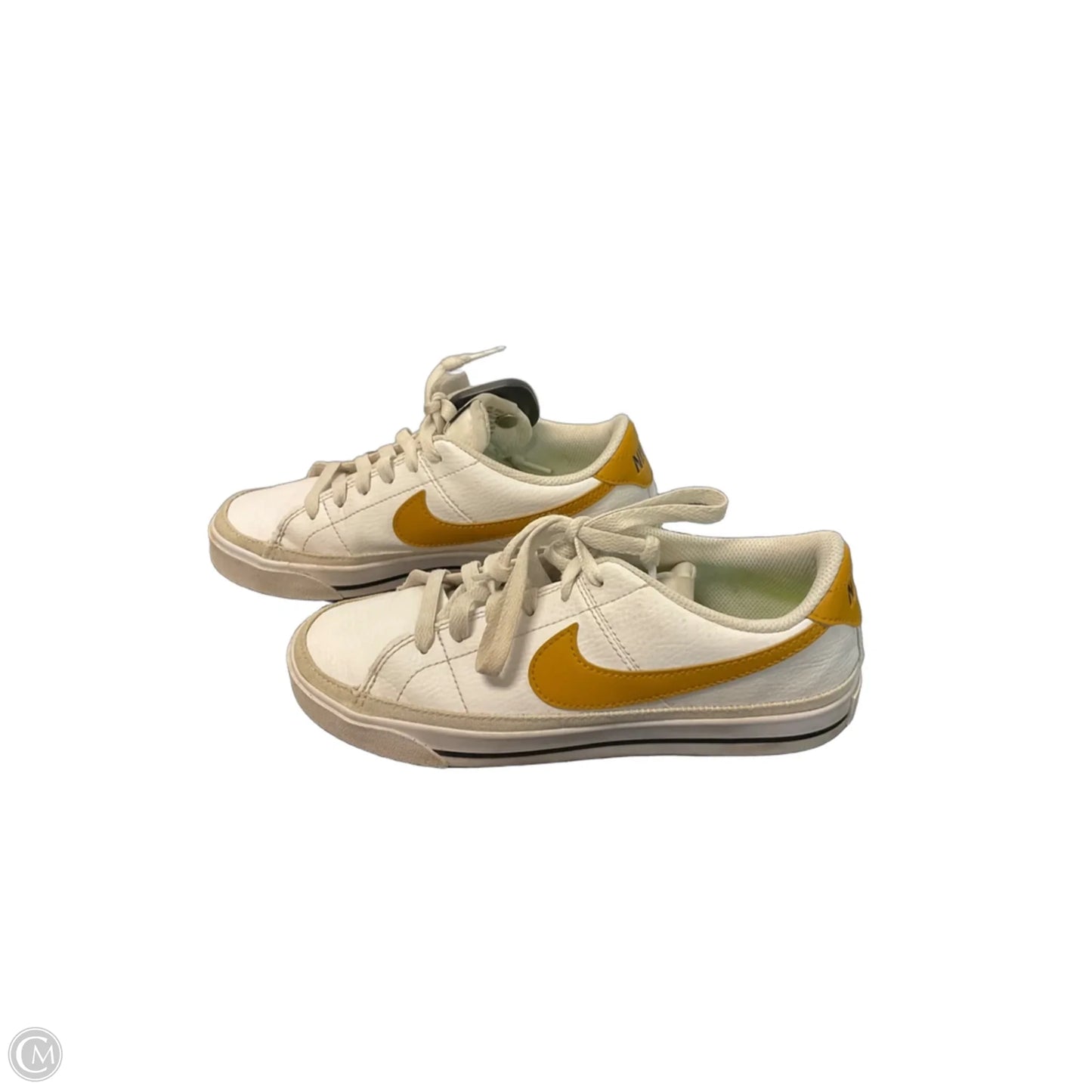Shoes Sneakers By Nike In White, Size: 6.5