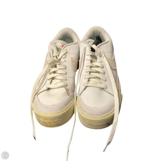 Shoes Sneakers By Nike In Green & White, Size: 10