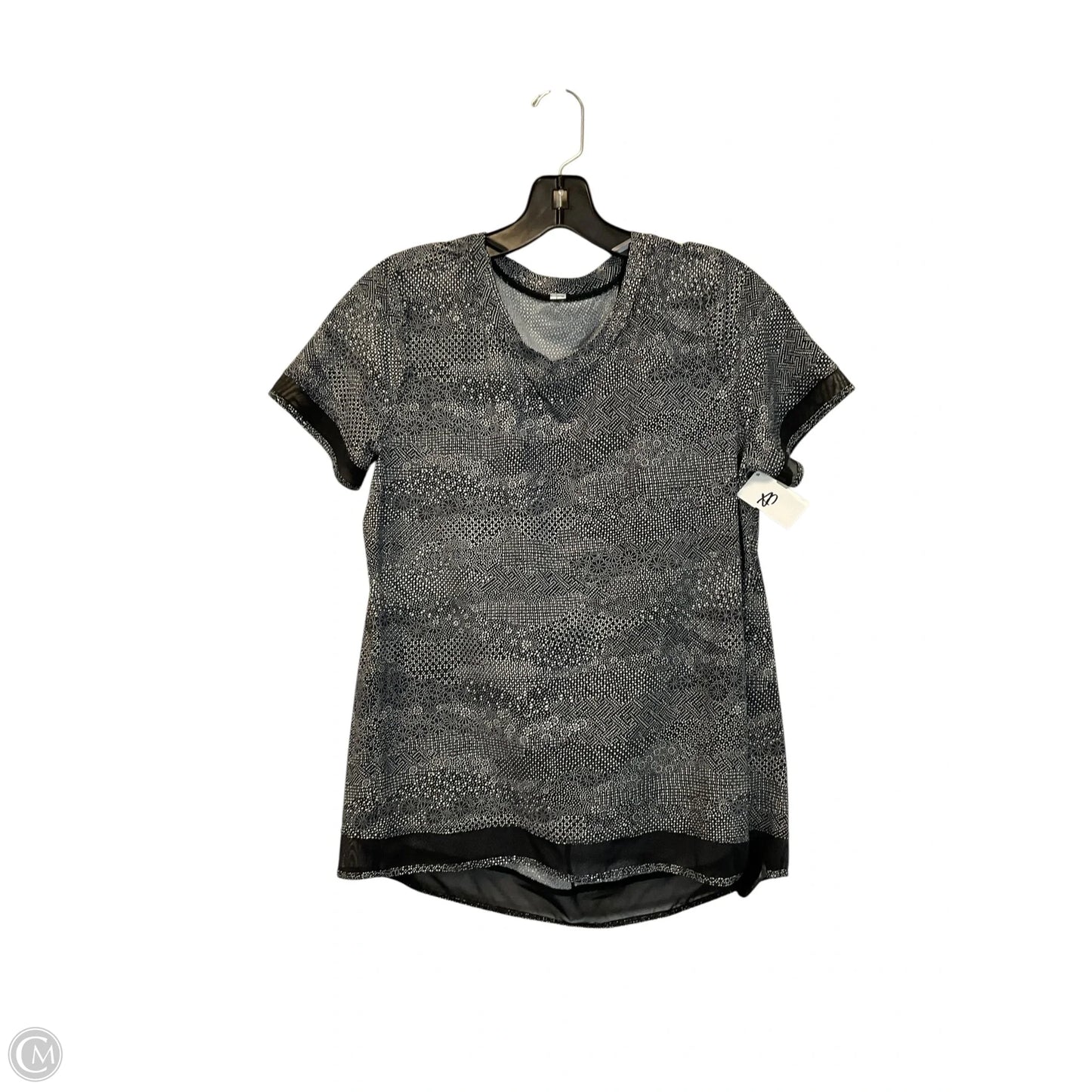 Athletic Top Short Sleeve By Lululemon In Grey, Size: M