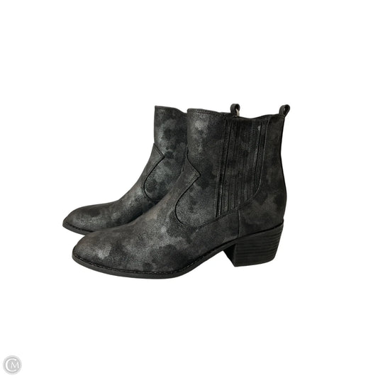 Boots Ankle Flats By Boutique + In Black, Size: 8