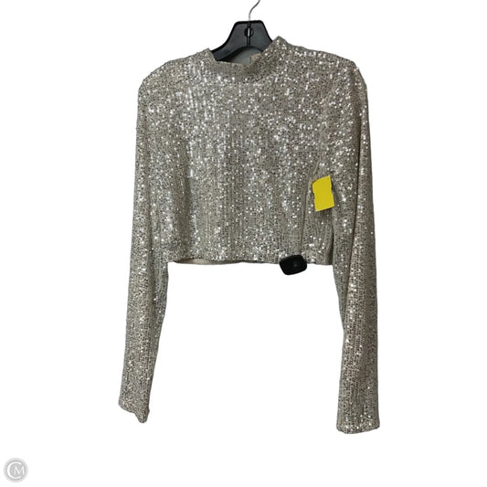 Top Long Sleeve By Lulus In Silver, Size: L