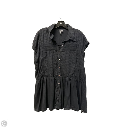 Top Sleeveless By Cato In Grey, Size: 18