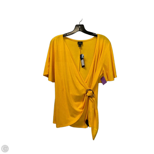 Top Short Sleeve By Worthington In Yellow, Size: L