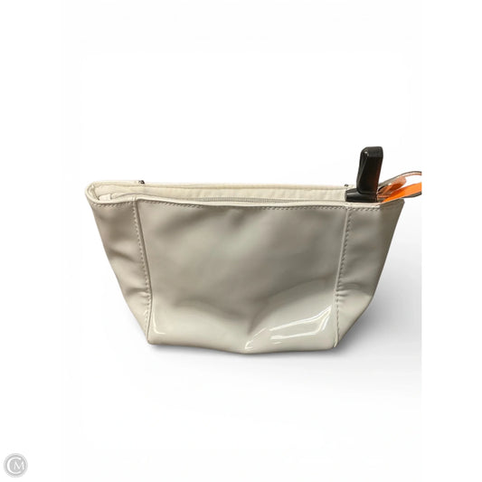 Makeup Bag By Clothes Mentor, Size: Medium